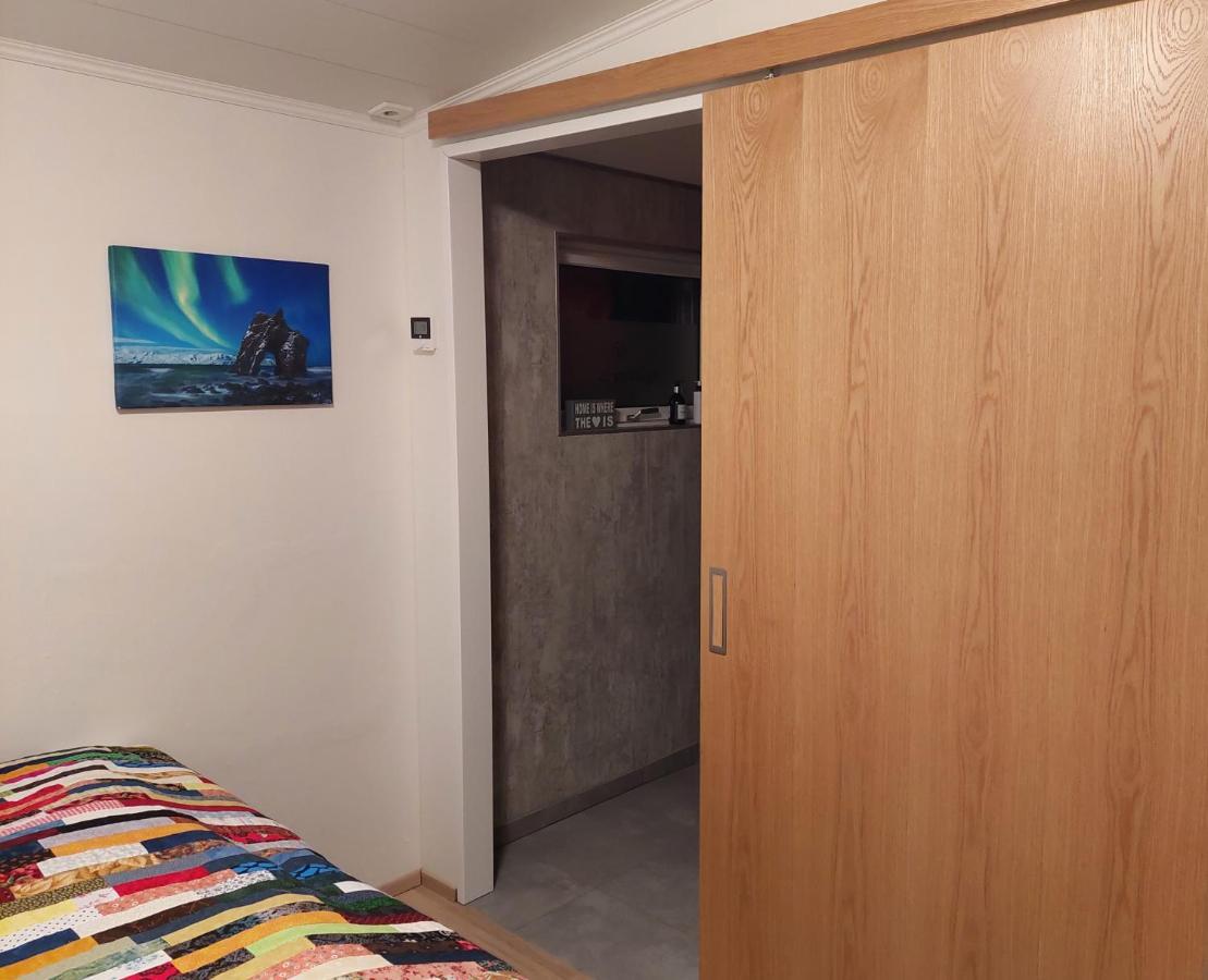 Apartment In The Center フーサヴィーク エクステリア 写真